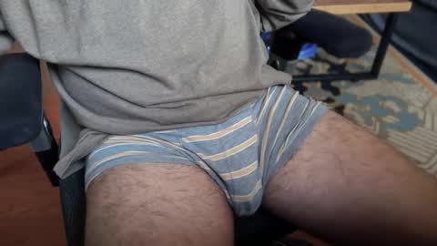 Snapshot of secret_neighbor_ chatting on November 8, 2025, 3:01 pm secret_neighbor_ online show from November 8, 2025, 3:01 pm