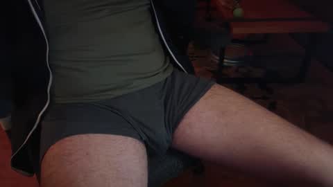 Snapshot of secret_neighbor_ chatting on November 10, 2025, 3:16 am secret_neighbor_ online show from November 10, 2025, 3:16 am