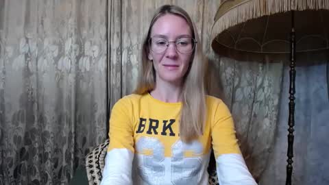 Snapshot of secretcandy222 chatting on February 1, 2025, 11:32 am secretcandy222 online show from February 1, 2025, 11:32 am