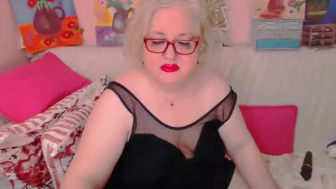 Snapshot of secretloverbbw chatting on May 22, 2026, 7:30 pm Alice online show from May 22, 2026, 7:30 pm