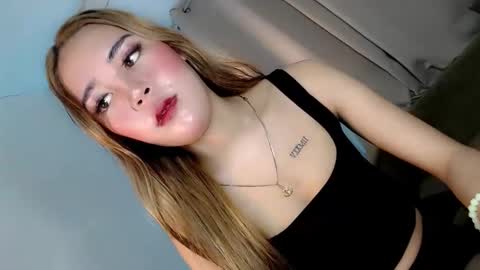 Snapshot of seducing_angela chatting on October 20, 2025, 2:01 am seducing_angela online show from October 20, 2025, 2:01 am