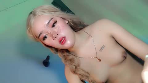 Snapshot of seducing_angela chatting on November 27, 2025, 12:13 am seducing_angela online show from November 27, 2025, 12:13 am