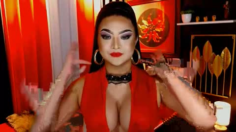 seducinglinda online show from June 8, 2026, 2:39 pm