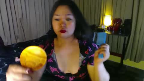 Snapshot of seductive_athenaxx chatting on January 5, 2025, 1:56 am Athena online show from January 5, 2025, 1:56 am