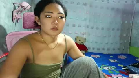 Snapshot of seductive_jessy chatting on April 4, 2026, 12:53 am seductive_jessy online show from April 4, 2026, 12:53 am
