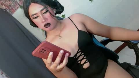 Snapshot of seductive_scarllete chatting on November 30, 2025, 1:53 am SCARLETTE online show from November 30, 2025, 1:53 am