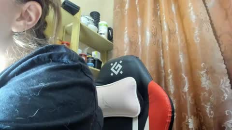 Snapshot of seductive_she_wolf chatting on April 24, 2026, 12:35 am seductive_she_wolf online show from April 24, 2026, 12:35 am