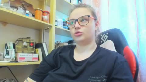 Snapshot of seductive_she_wolf chatting on June 3, 2026, 3:09 am seductive_she_wolf online show from June 3, 2026, 3:09 am