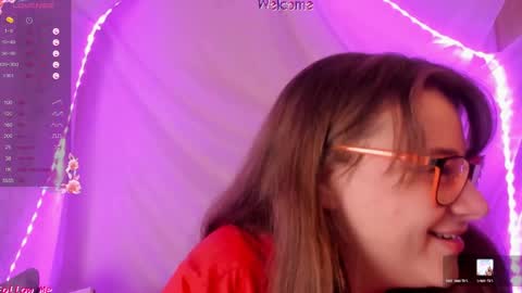 Snapshot of seductive_she_wolf chatting on June 5, 2026, 7:30 pm seductive_she_wolf online show from June 5, 2026, 7:30 pm