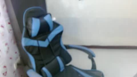 Snapshot of seductive_syy chatting on December 5, 2025, 1:20 pm Syy online show from December 5, 2025, 1:20 pm