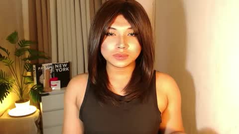 Deluxe online show from November 11, 2025, 10:54 pm