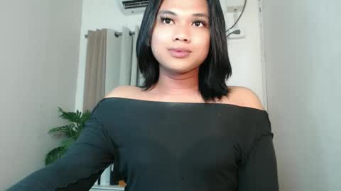 Deluxe online show from June 7, 2026, 5:06 pm