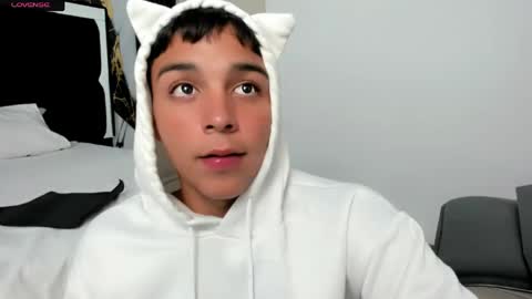 Snapshot of seductivo_jr chatting on May 17, 2026, 10:28 pm seductivo online show from May 17, 2026, 10:28 pm