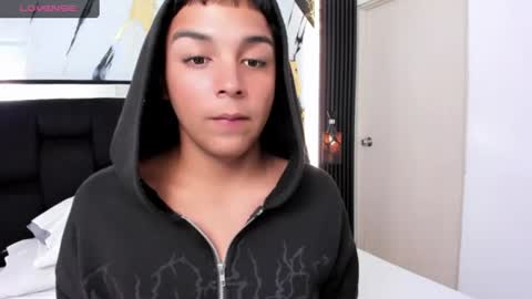 Snapshot of seductivo_jr chatting on June 24, 2026, 4:44 am seductivo online show from June 24, 2026, 4:44 am