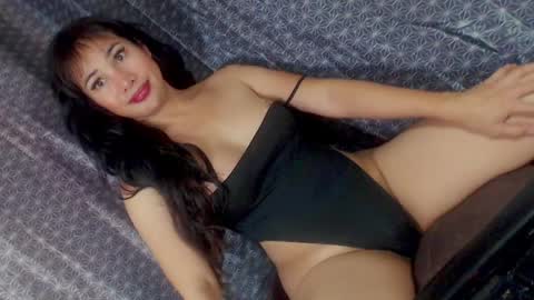 Snapshot of seductresstsjulia chatting on April 13, 2026, 3:45 am Julia Starlette online show from April 13, 2026, 3:45 am