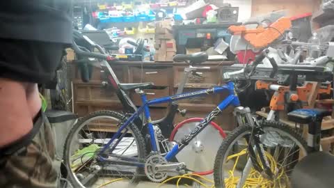 Snapshot of seeker404 chatting on September 24, 2025, 10:35 pm Seeker online show from September 24, 2025, 10:35 pm