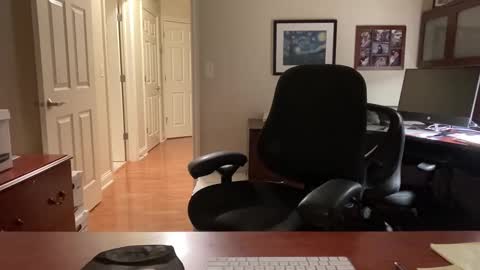 Snapshot of seekingmistress2 chatting on April 7, 2026, 4:13 am Sub4Mistress online show from April 7, 2026, 4:13 am