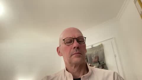 Snapshot of seethebigpicture chatting on May 7, 2026, 10:26 pm seethebigpicture online show from May 7, 2026, 10:26 pm