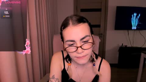 Snapshot of selectrra chatting on December 5, 2024, 2:22 pm selectrra online show from December 5, 2024, 2:22 pm