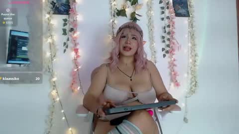 Snapshot of selen_extasis chatting on May 20, 2026, 7:09 pm Selen online show from May 20, 2026, 7:09 pm
