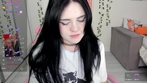 Snapshot of selena___cute chatting on January 28, 2025, 8:14 am Selena online show from January 28, 2025, 8:14 am