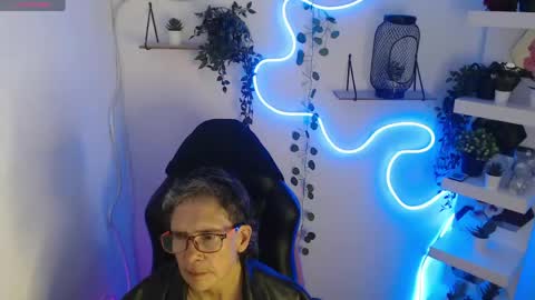 Snapshot of selena_ferreira chatting on June 9, 2026, 7:25 pm Selena online show from June 9, 2026, 7:25 pm