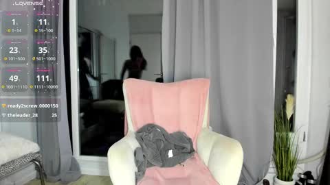 Selena online show from February 27, 2025, 8:09 pm