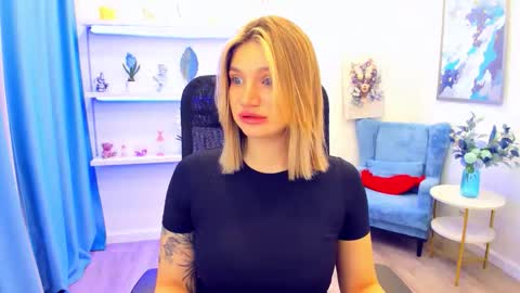 selenaemoore online show from May 16, 2026, 6:50 pm