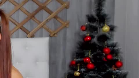 Selena online show from December 19, 2024, 12:01 pm