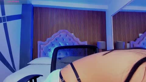 selenastonne online show from October 2, 2025, 10:06 pm