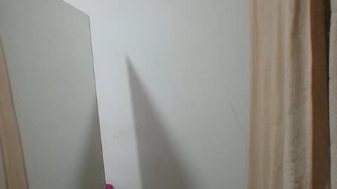 Snapshot of selene_azahar chatting on October 1, 2025, 2:17 am selene online show from October 1, 2025, 2:17 am