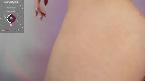 Snapshot of selene_e chatting on December 17, 2024, 12:12 am Karol. online show from December 17, 2024, 12:12 am