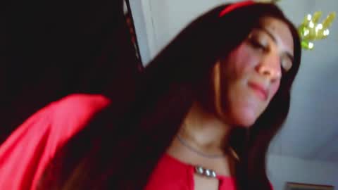 Selene Fortuna  online show from December 11, 2024, 7:09 am