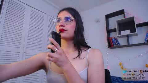 selene_s3xy online show from November 23, 2025, 10:20 pm