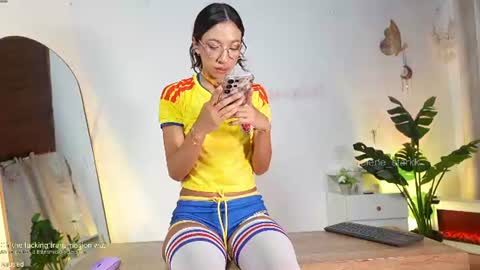 Snapshot of selene_starkk chatting on July 4, 2026, 1:12 am Sel Your Little butterfly online show from July 4, 2026, 1:12 am