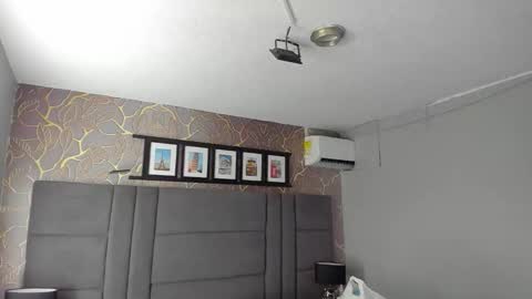 Selene online show from February 15, 2026, 8:27 pm