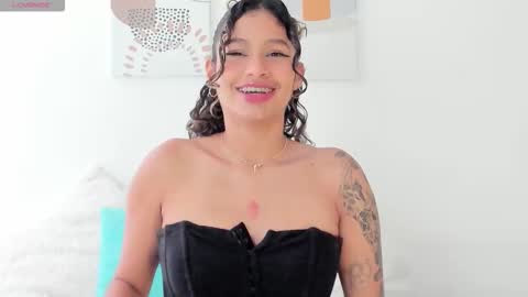 Sele online show from December 2, 2025, 8:15 pm