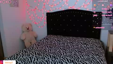 Selene G  online show from September 12, 2025, 3:17 am