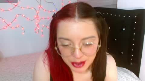 Selene G  online show from April 10, 2026, 5:01 am