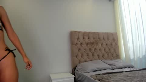 Selene online show from September 10, 2025, 1:00 pm