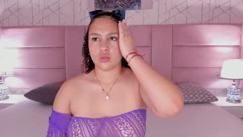 SeleneVoon online show from October 8, 2025, 1:09 pm