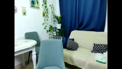 Snapshot of selenna57 chatting on December 4, 2025, 6:16 pm Selenna online show from December 4, 2025, 6:16 pm