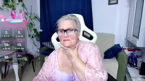 Snapshot of selenna57 chatting on April 27, 2026, 5:22 pm Selenna online show from April 27, 2026, 5:22 pm
