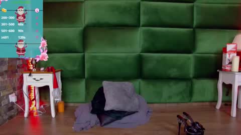 Snapshot of selensummer chatting on December 17, 2025, 8:26 pm Selen online show from December 17, 2025, 8:26 pm