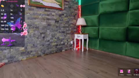 Snapshot of selensummer chatting on February 26, 2026, 8:19 pm Selen online show from February 26, 2026, 8:19 pm