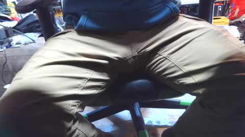 Snapshot of selfpound chatting on April 19, 2026, 7:27 pm selfpound online show from April 19, 2026, 7:27 pm
