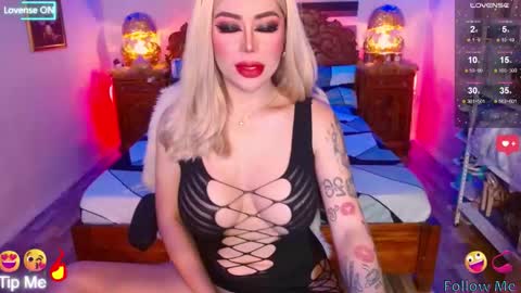Snapshot of selina_diorxxx chatting on December 3, 2025, 3:25 am Will You Be My CumDumpster in Real Drink My Milk online show from December 3, 2025, 3:25 am