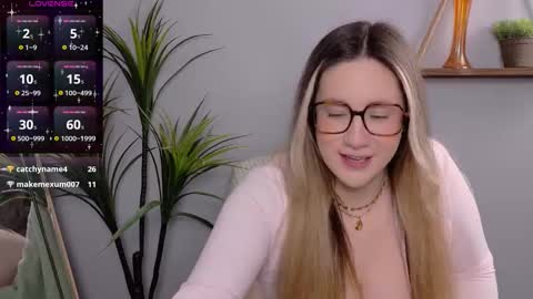 Selina Mae online show from February 26, 2026, 4:22 am