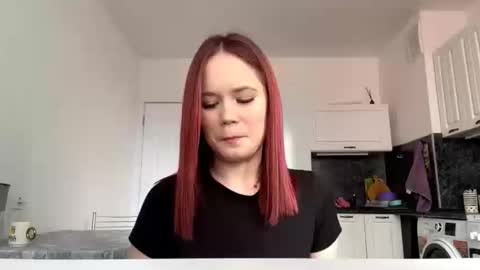 Lily online show from April 23, 2026, 12:29 pm