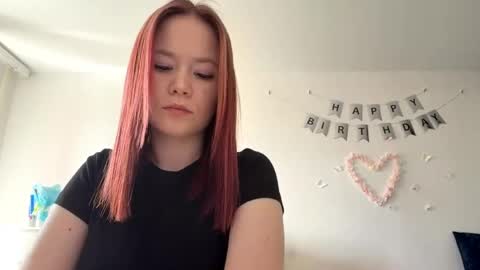 Lily online show from April 26, 2026, 9:07 am